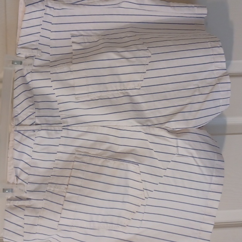 Old Navy Cream and Blue Striped Shorts Size 20 - Picture 4 of 8